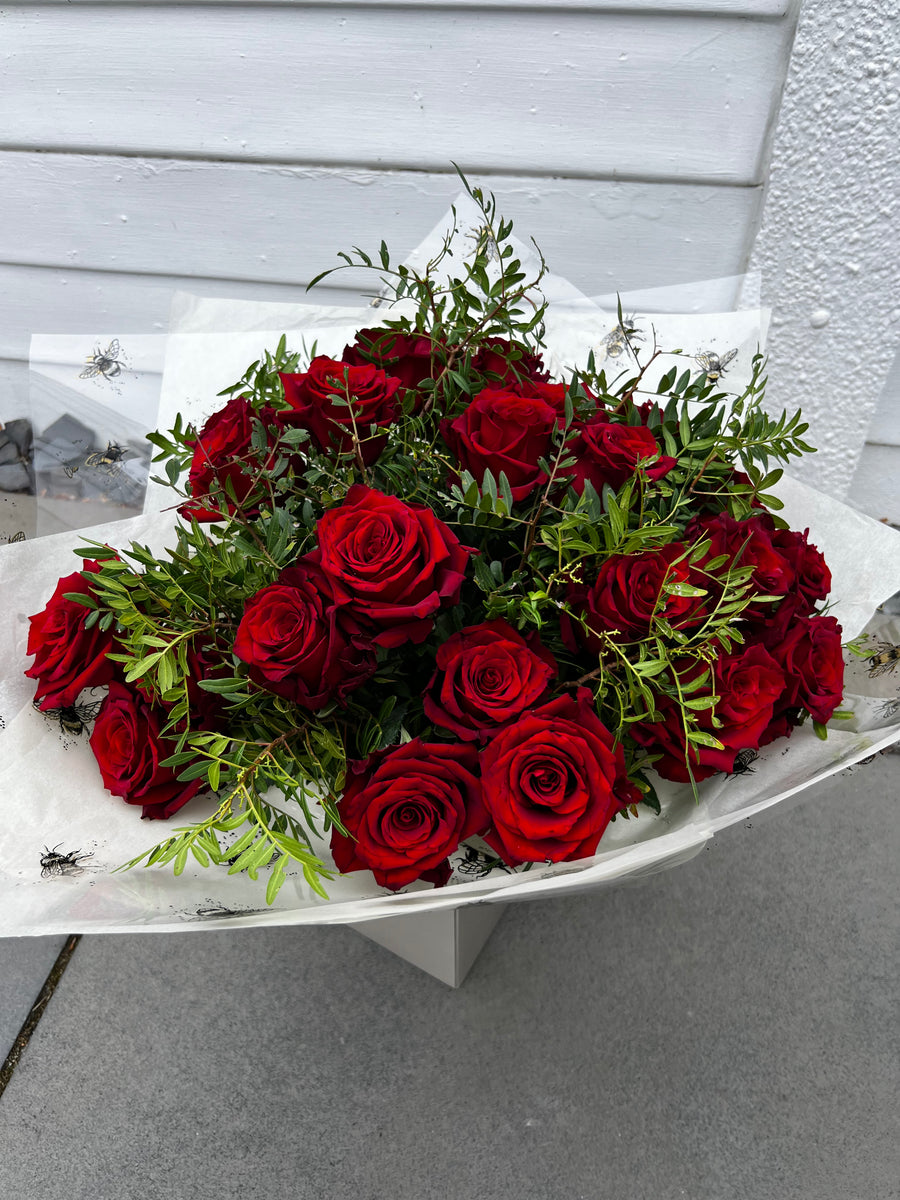 Garden-style bouquet by The Wild Stem Studio